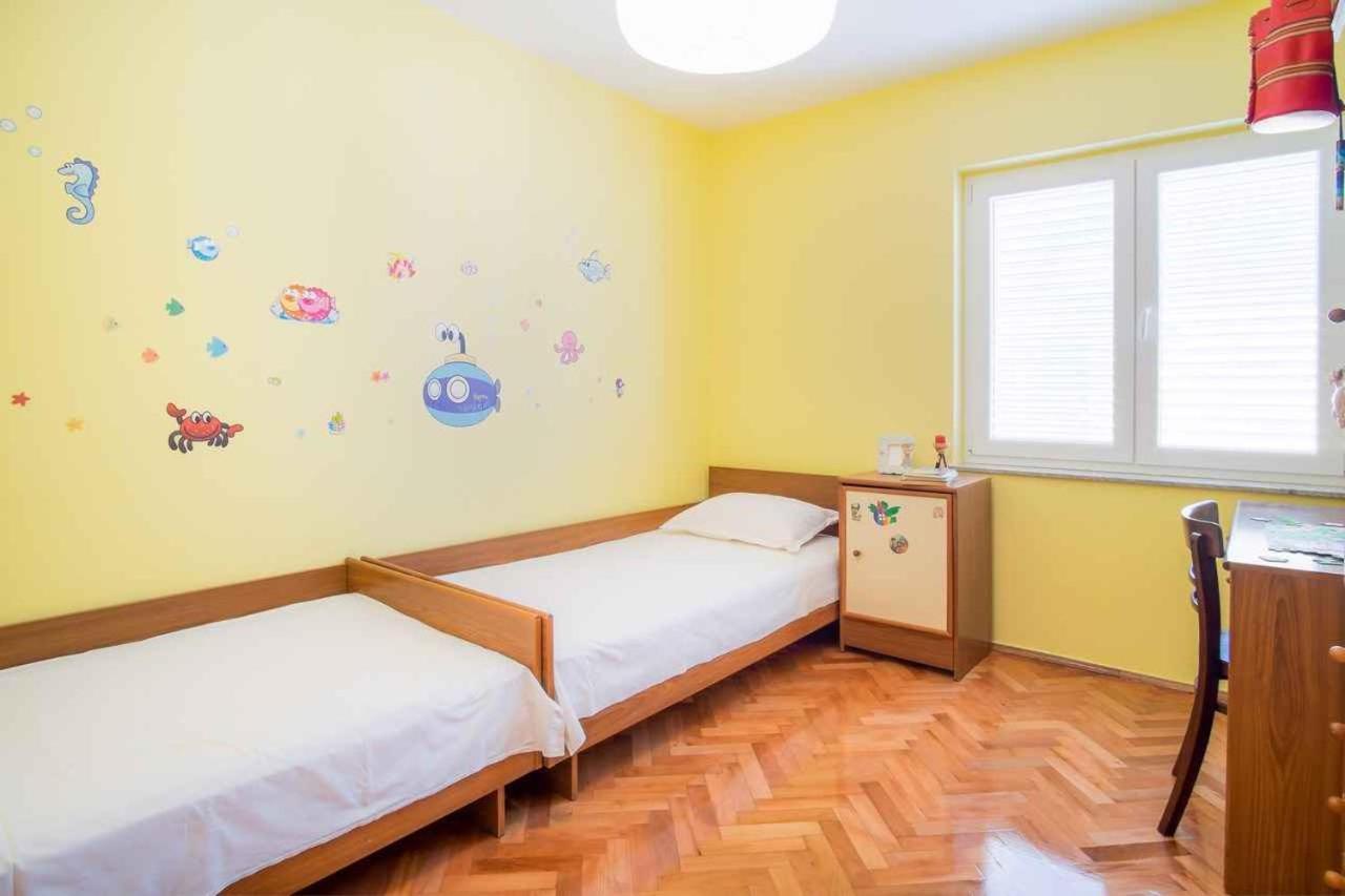 Apartments In Vrbnik/Insel Krk 36002 Екстериор снимка